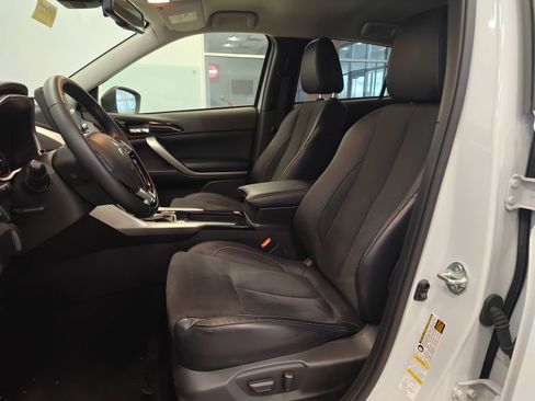 Used 2025 Mitsubishi Eclipse Cross SE image 11