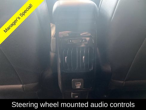 Used 2025 Jeep Compass Trailhawk AWD/4WD image 11