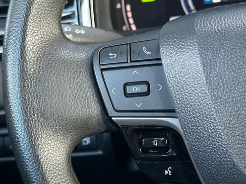 Certified 2025 Toyota Camry LE image 27