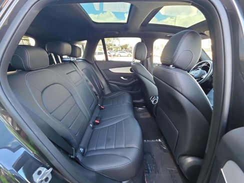 Used 2021 Mercedes-Benz GLC 300 image 9