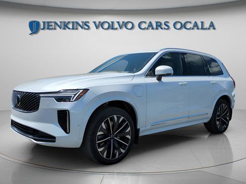 New 2026 Volvo XC90 T8 Plus w/ Protection Package Premier AWD/4WD image 7