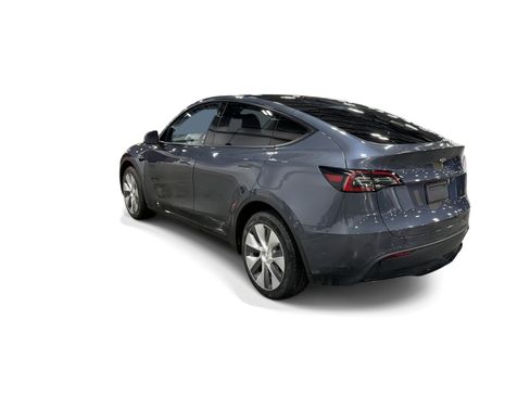 Certified 2023 Tesla Model Y AWD image 4