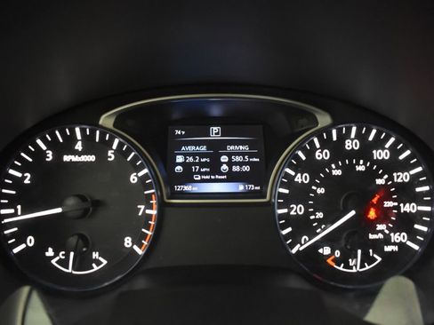 Used 2017 Nissan Altima 2.5 SR w/ Midnight Edition Package FWD image 24