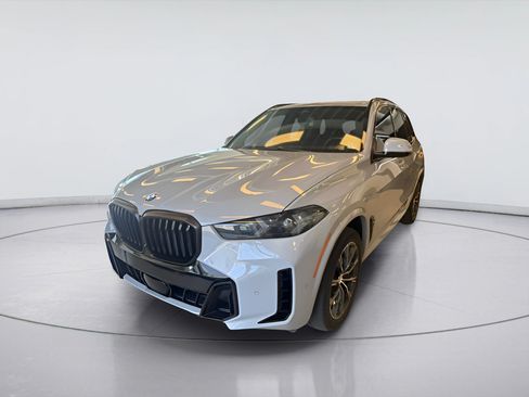 Used 2024 BMW X5 xDrive40i w/ M Sport Package AWD/4WD image 2