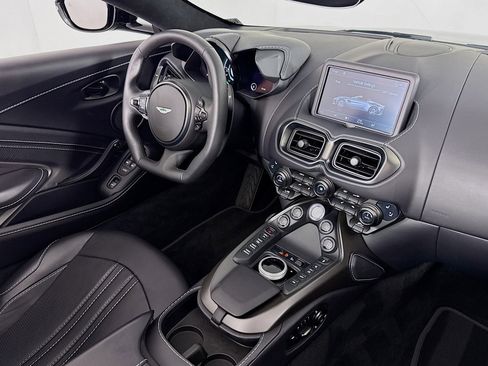 Used 2023 Aston Martin V8 Vantage Roadster image 16
