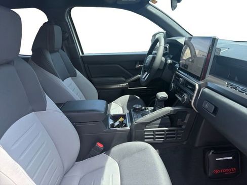New 2026 Toyota Tacoma TRD Off-Road AWD/4WD image 17