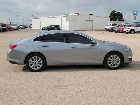 Used 2025 Chevrolet Malibu LT FWD image 9