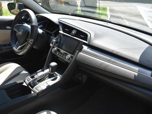 Used 2016 Honda Civic EX image 40
