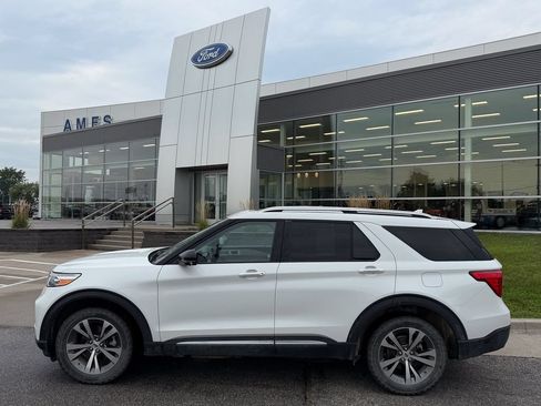 Used 2020 Ford Explorer Platinum AWD/4WD image 3