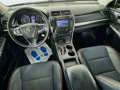 Used 2015 Toyota Camry SE FWD image 26