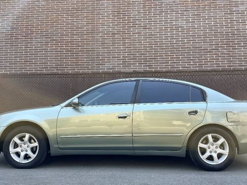 Used 2005 Nissan Altima 2.5 S w/ (F01) Convenience Pkg FWD image 6