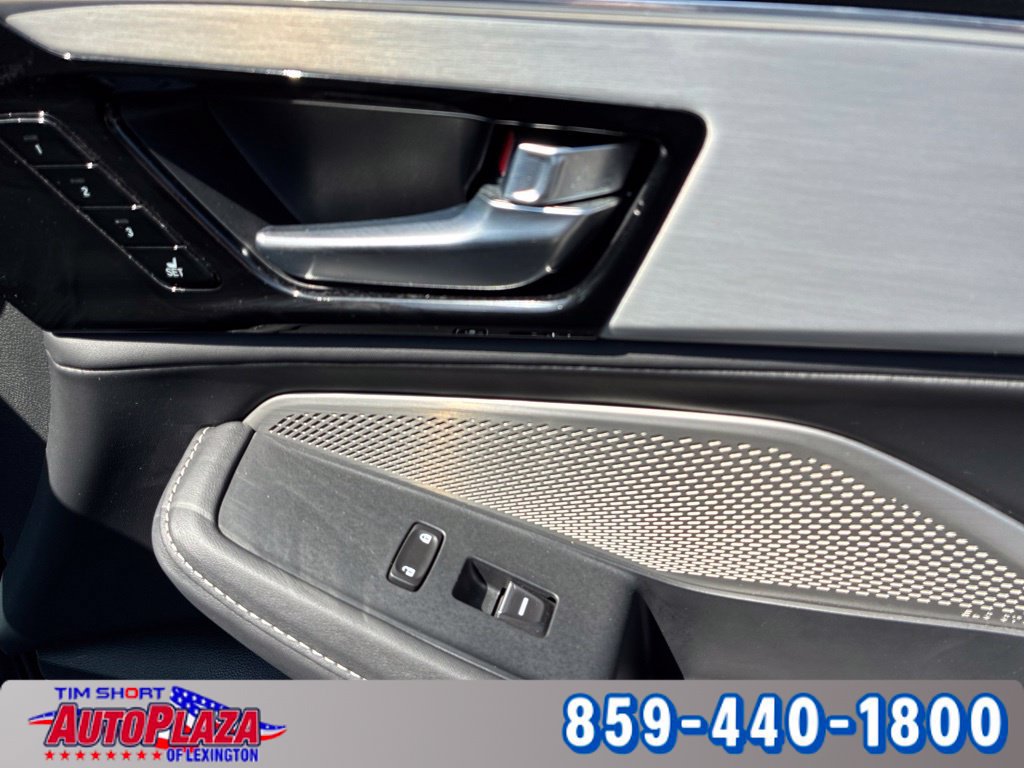 Used 2024 Acura MDX w/ Technology Package FWD image 26