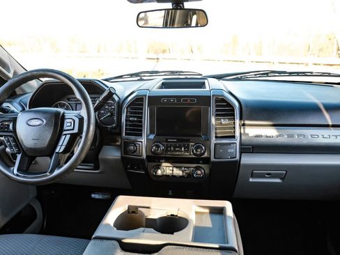 Used 2021 Ford F250 XLT image 11