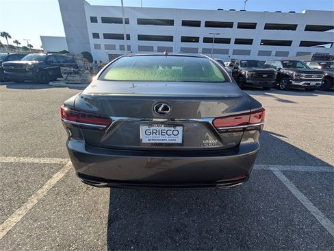 Used 2018 Lexus LS 500 AWD image 10