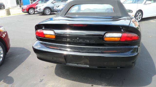 Used 2002 Chevrolet Camaro LT w/ Performance Handling Pkg RWD image 4