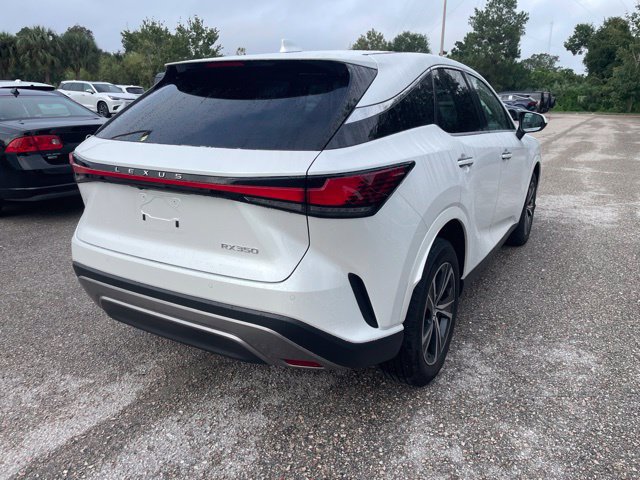 Used 2024 Lexus RX 350 FWD w/ Technology Package image 2