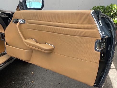 Used 1986 Mercedes-Benz 560 SL image 26