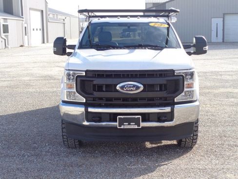 Used 2022 Ford F250 XL w/ Power Equipment Group image 4