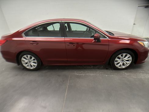 Used 2015 Subaru Legacy 2.5i Premium w/ Moonroof Package image 9