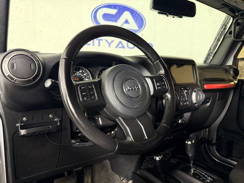 Used 2018 Jeep Wrangler Unlimited Sport S image 20