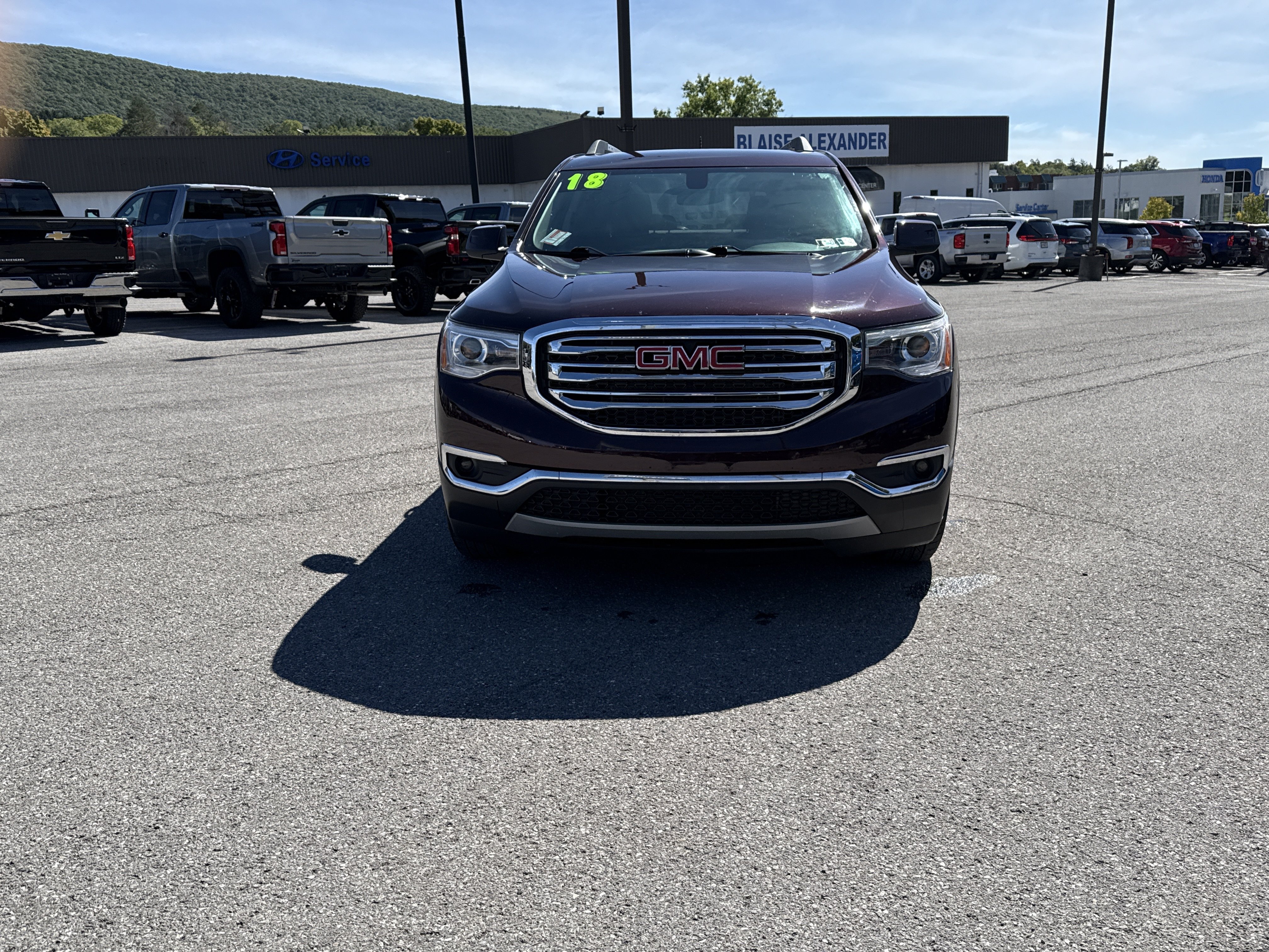 Used 2018 GMC Acadia SLE AWD/4WD image 8