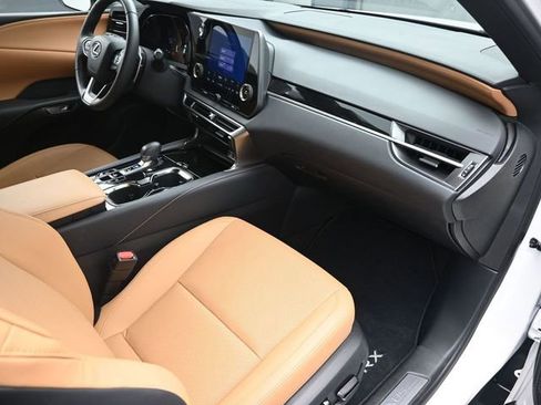 Used 2025 Lexus RX 350 FWD w/ Technology Package image 43