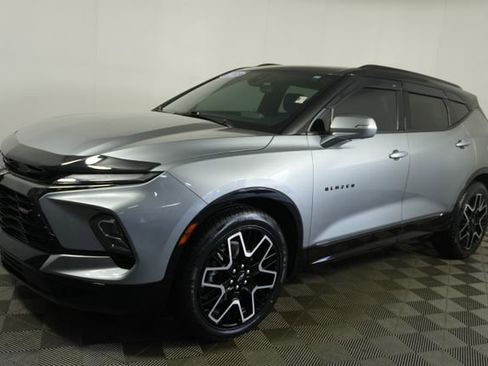Used 2023 Chevrolet Blazer RS w/ Driver Confidence II Package image 7