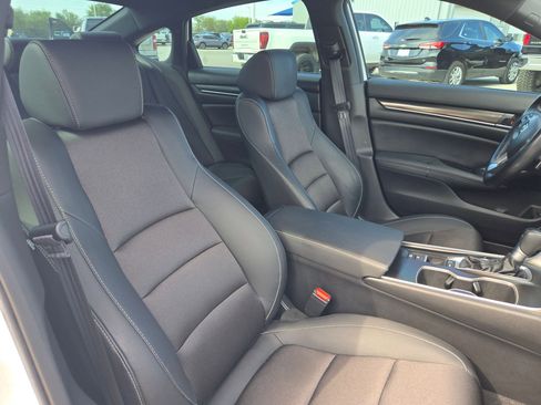 Used 2020 Honda Accord Sport image 25