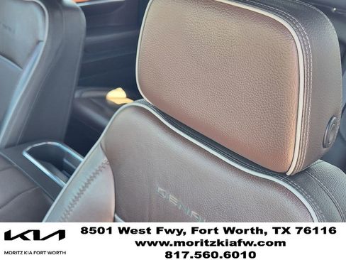 Used 2022 GMC Sierra 1500 Denali w/ Denali Reserve Package AWD/4WD image 14