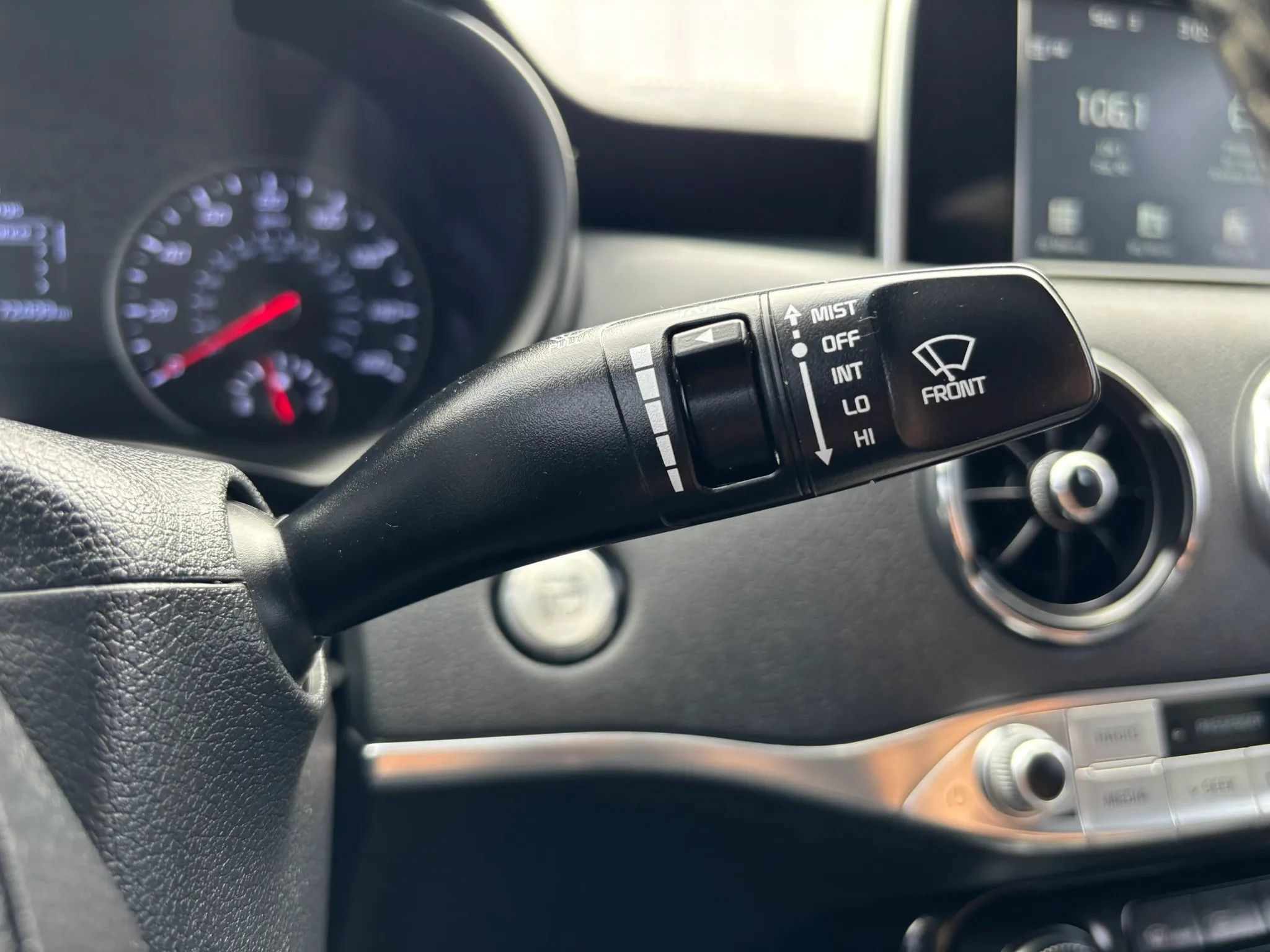 Used 2021 Kia Stinger GT-Line RWD image 25