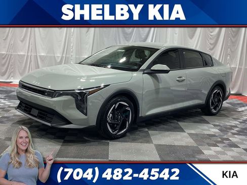 New 2026 Kia K4 EX image 1
