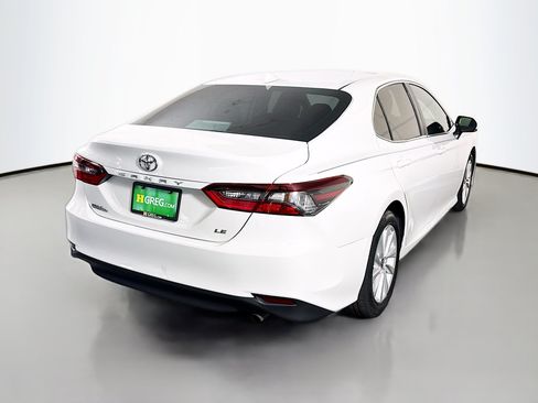 Used 2024 Toyota Camry LE w/ Convenience Package FWD image 10