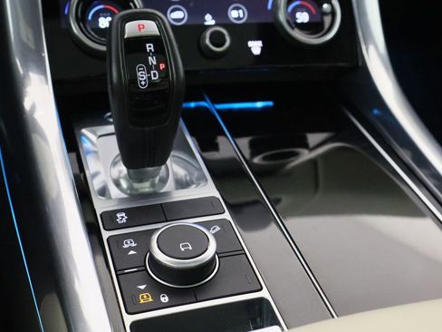 Used 2022 Land Rover Range Rover Sport HSE Silver Edition image 13