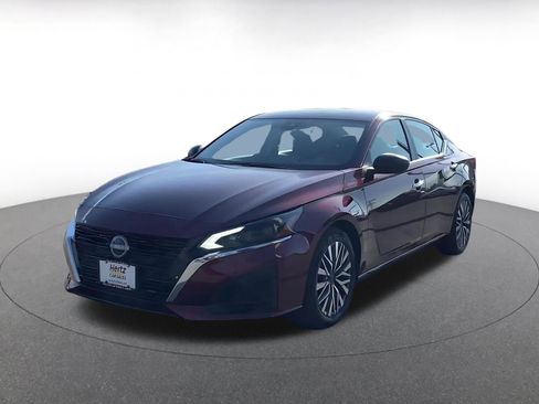 Used 2025 Nissan Altima 2.5 SV image 7