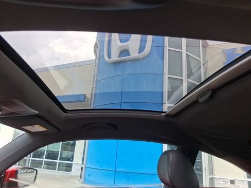 Used 2012 Volkswagen Beetle 2.5 FWD image 22