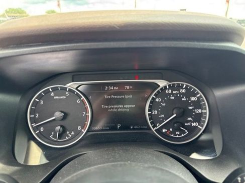 Used 2023 Nissan Rogue S FWD image 31