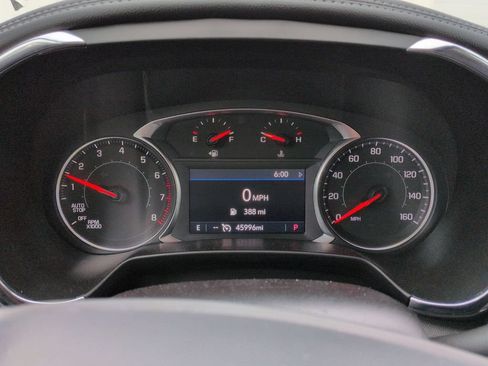Used 2025 Chevrolet Blazer LT FWD image 6