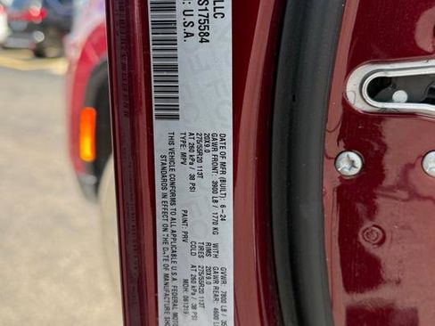 Used 2024 Jeep Wagoneer L Series III w/ Flexible Seating Group image 24