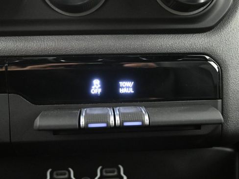 Used 2022 RAM 1500 Lone Star image 29