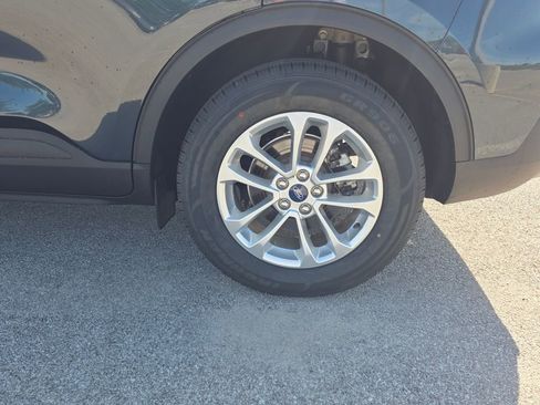 Used 2022 Ford Escape SE w/ Cold Weather Package image 14