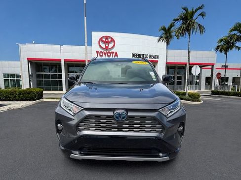 Certified 2020 Toyota RAV4 XSE w/ XSE Grade Weather Package AWD/4WD image 2