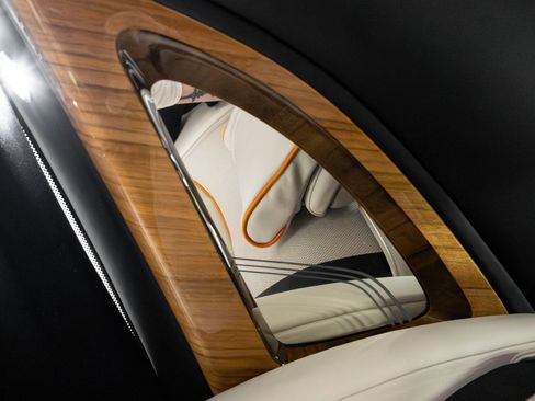 Used 2019 Rolls-Royce Phantom Sedan image 48