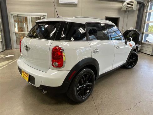 Used 2014 MINI Cooper Countryman w/ Cold Weather Package image 5