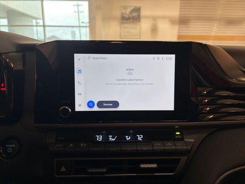 Used 2025 Toyota Camry LE image 21