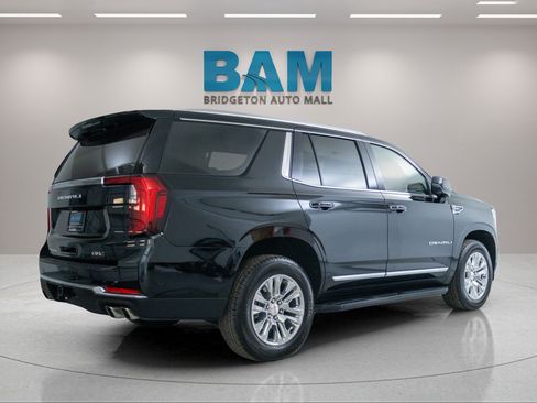 Used 2025 GMC Yukon Denali AWD/4WD image 7