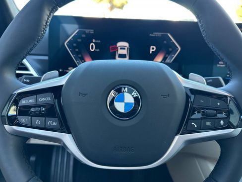 Used 2025 BMW 330i Sedan w/ Premium Package image 29