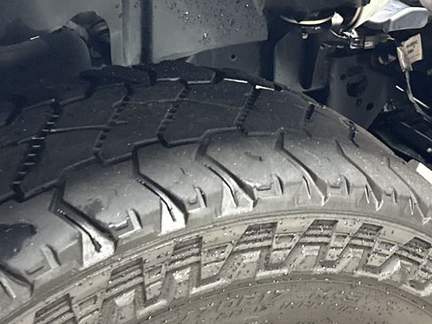 Used 2018 Jeep Wrangler Unlimited Rubicon AWD/4WD image 12