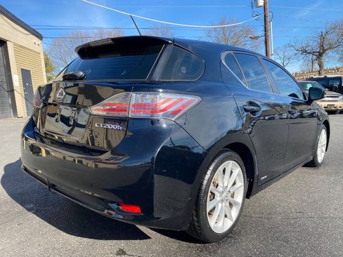 Used 2013 Lexus CT 200h w/ Premium Pkg w/Navigation FWD image 3
