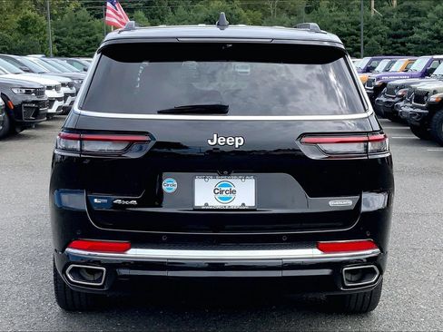 Used 2023 Jeep Grand Cherokee L Overland w/ Advanced Protech Group III AWD/4WD image 4