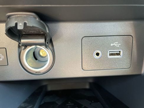 Certified 2025 Nissan Versa SV w/ Trunk Package image 24